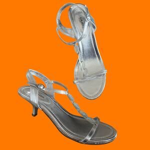 00's vintage silver patent strappy y2k studded kitten heels Size 9